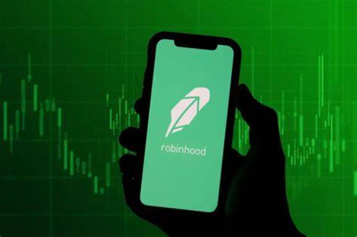 Does Robinhood really give you a free stock?