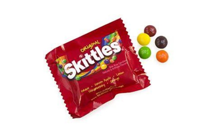 How much does a fun size pack of Skittles weigh?