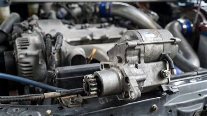 How much does it cost to fix a car starter?